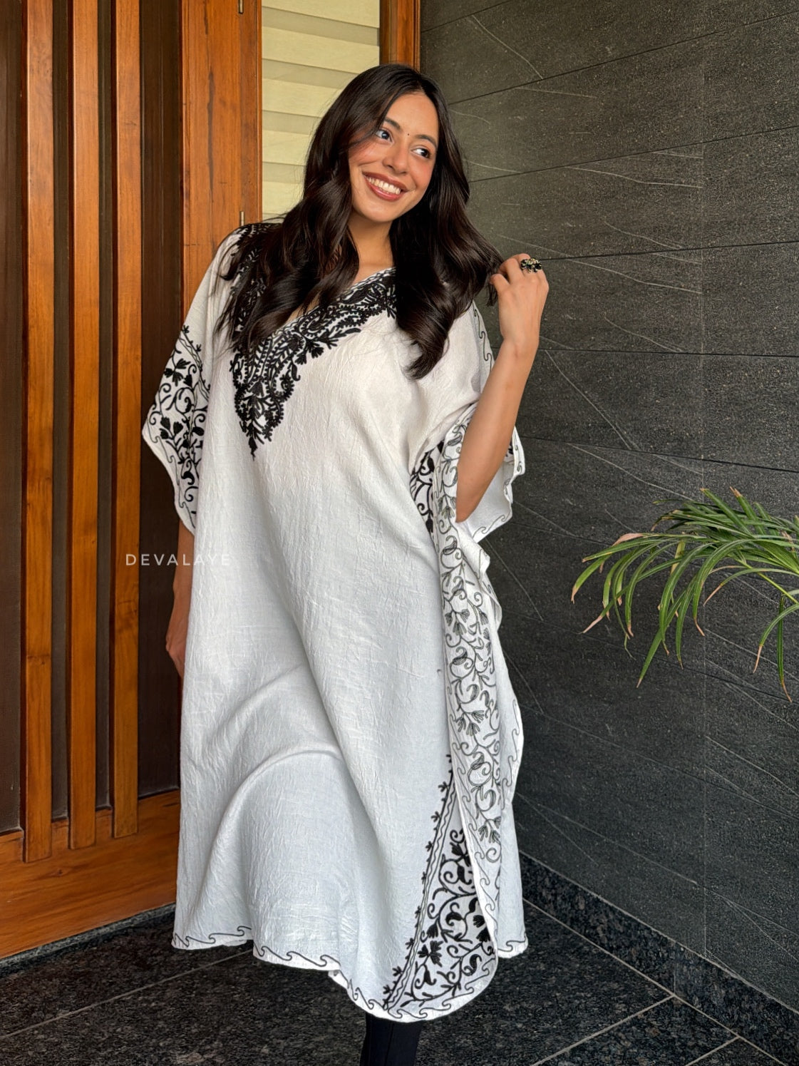 Zoya Kaftaan White