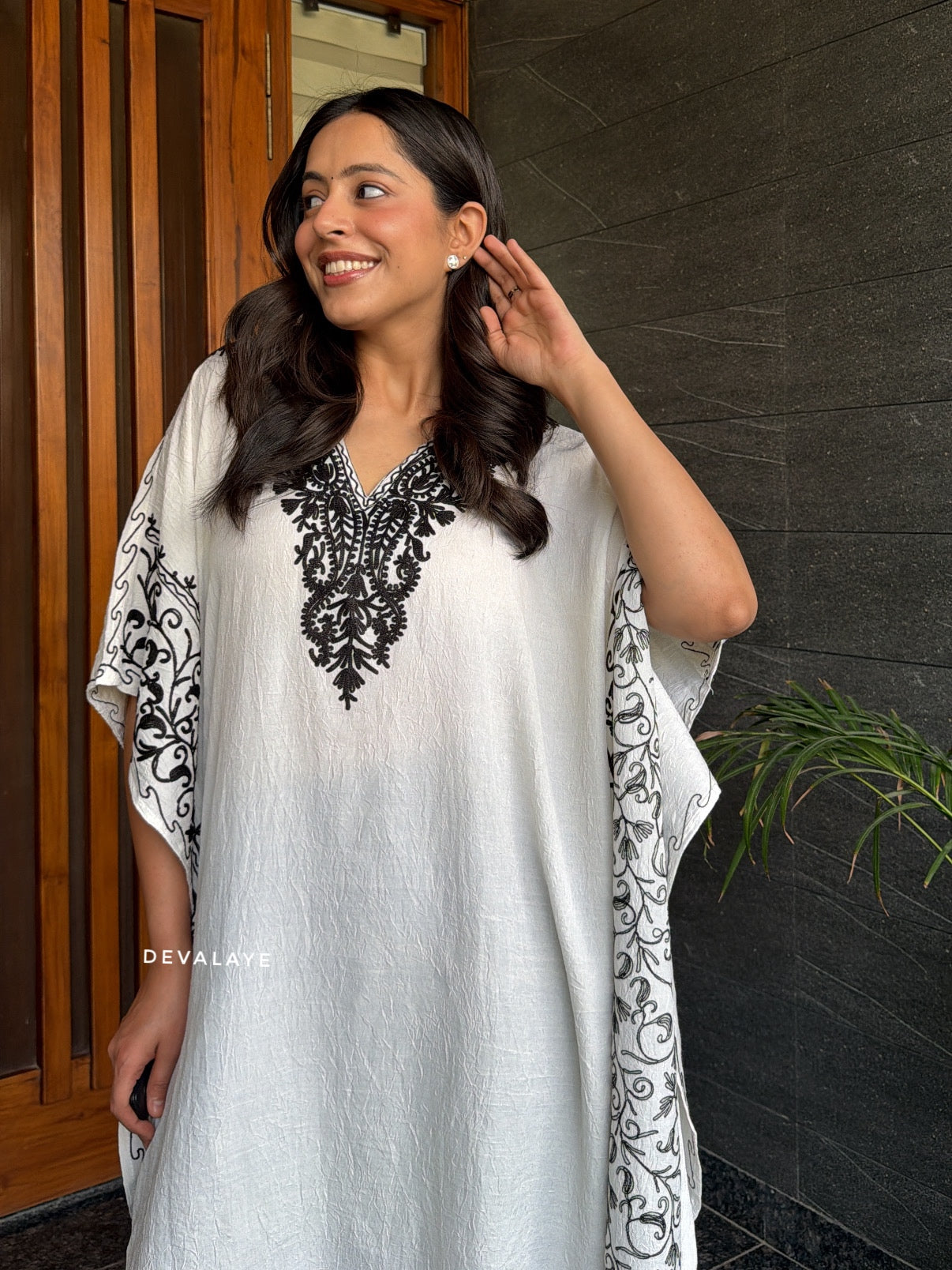 Zoya Kaftaan White